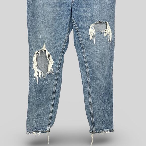 Abercrombie & Fitch High Rise Mom Jeans - Picture 3 of 5